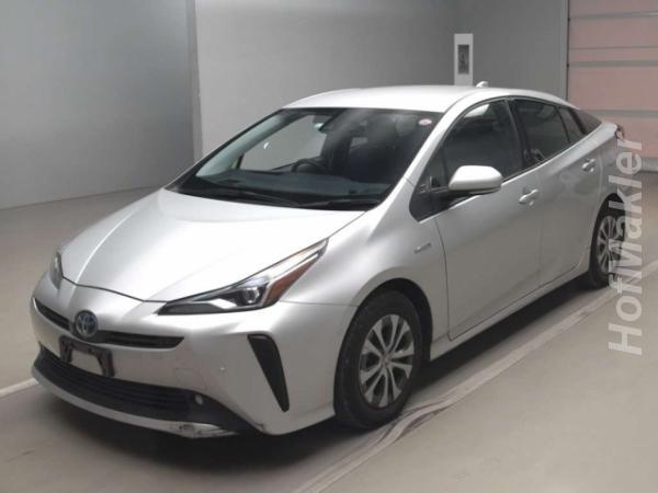 Toyota Prius,  2018 г.  93000 км.  МОСКВА, Любое расположение
