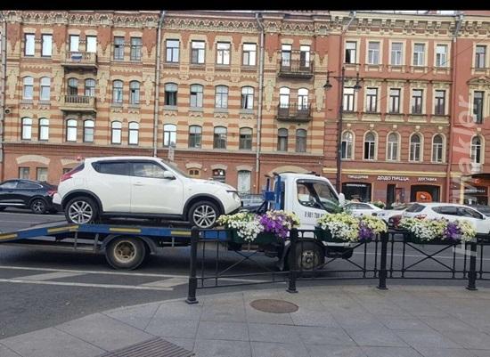 Эвакуация транспорта в Санкт-Петербурге недорого.  САНКТ-ПЕТЕРБУРГ